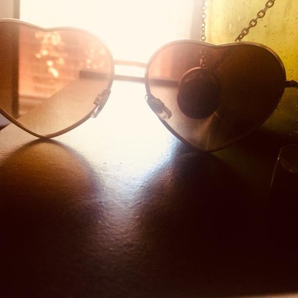Tinted Heart Shaped Sunglasses - Picture 4 of 5